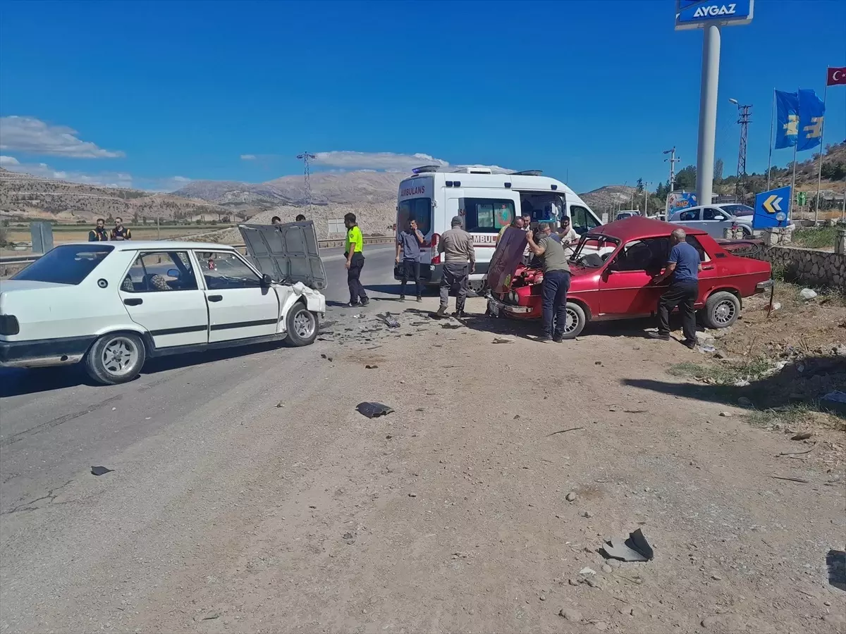 golbasinda trafik kazasi 2 yarali njHaFI2d