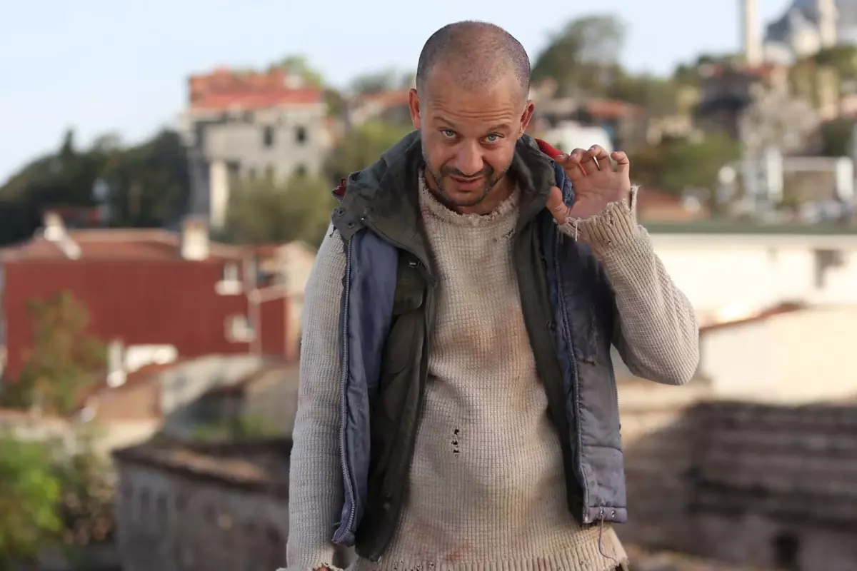 yakin arkadasliktan ask cikti riza kocaoglu yeni aska yelken acti b4TuBnVE