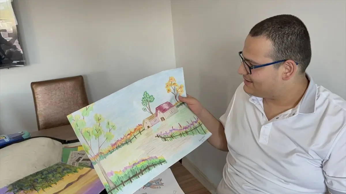 atipik otizmli osman karacanin resimle dolu hayali 5a8dl872.jpg