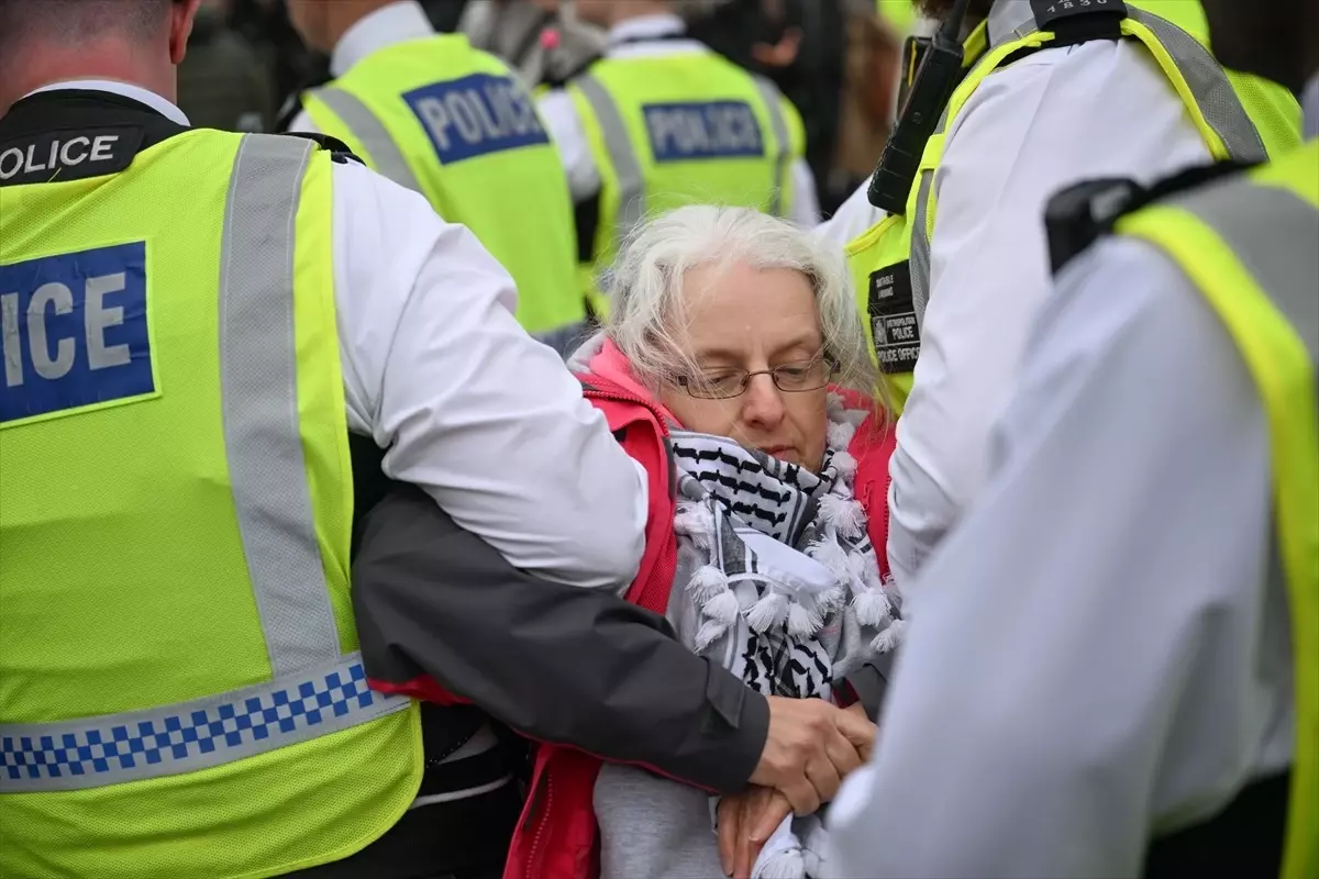 ingilterede palestine action destekcilerine yonelik protesto 355 gozalti ZfVX6mYP