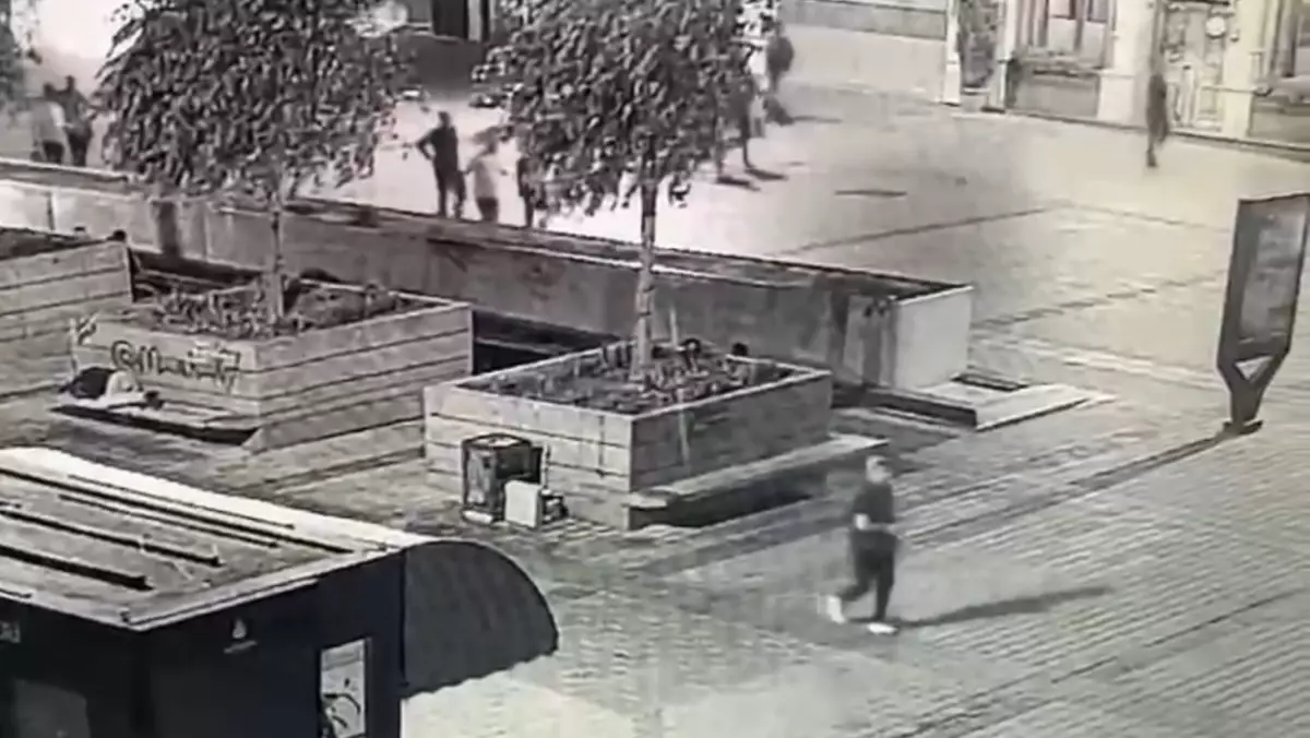 taksimde yankesici sucustu yakalandi 6hVLuvhk.jpg