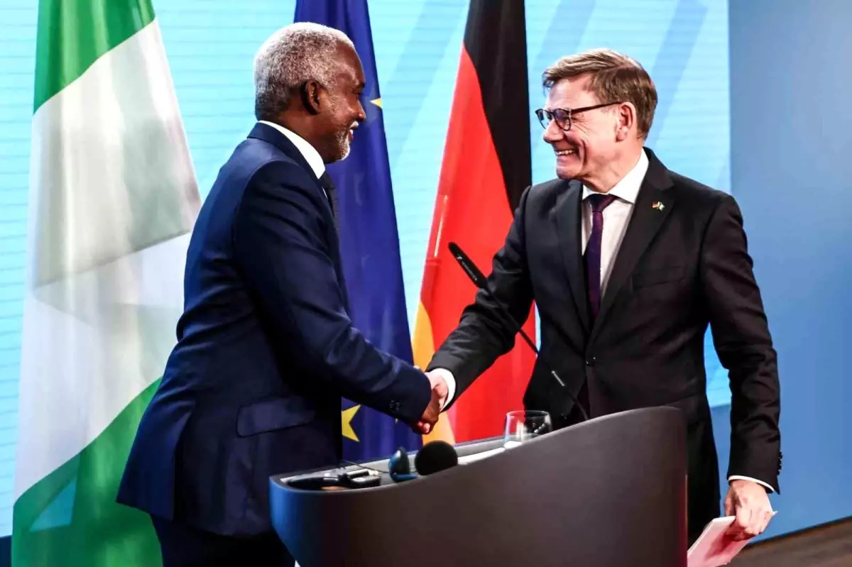 almanyada suriyelilerin geri gonderilmesi tartismasi HxH5EJvF.jpg