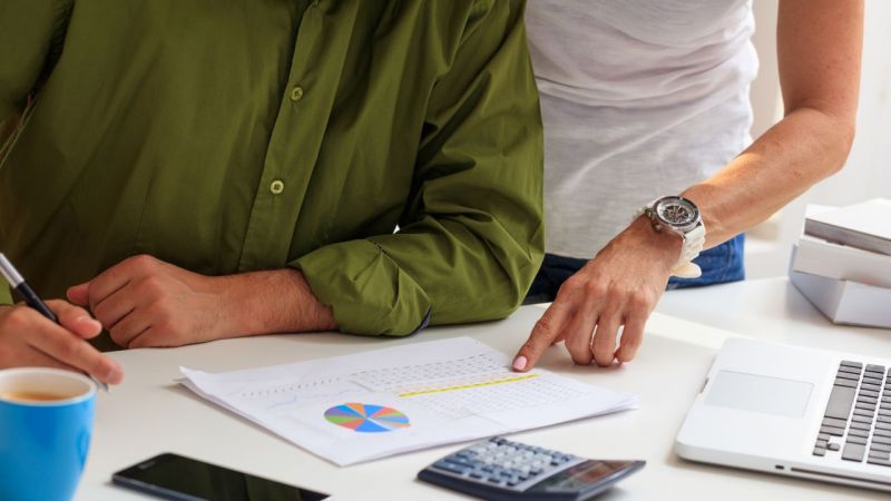 Piyasa Profesyonelleri: “Hissede dur, TL’den vazgeçme” – Paraanaliz